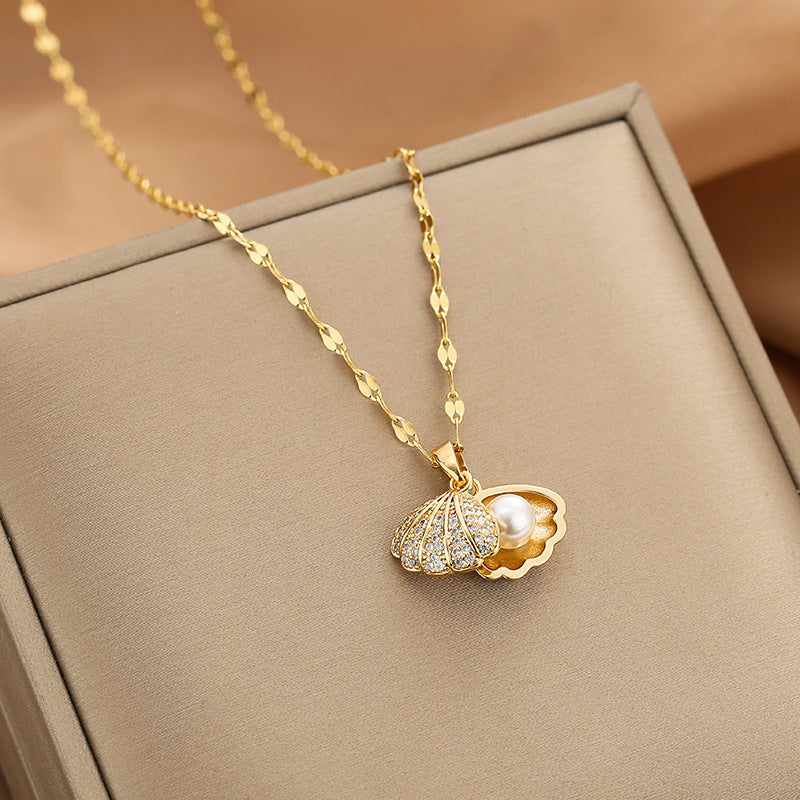 Necklace With Opened Shell